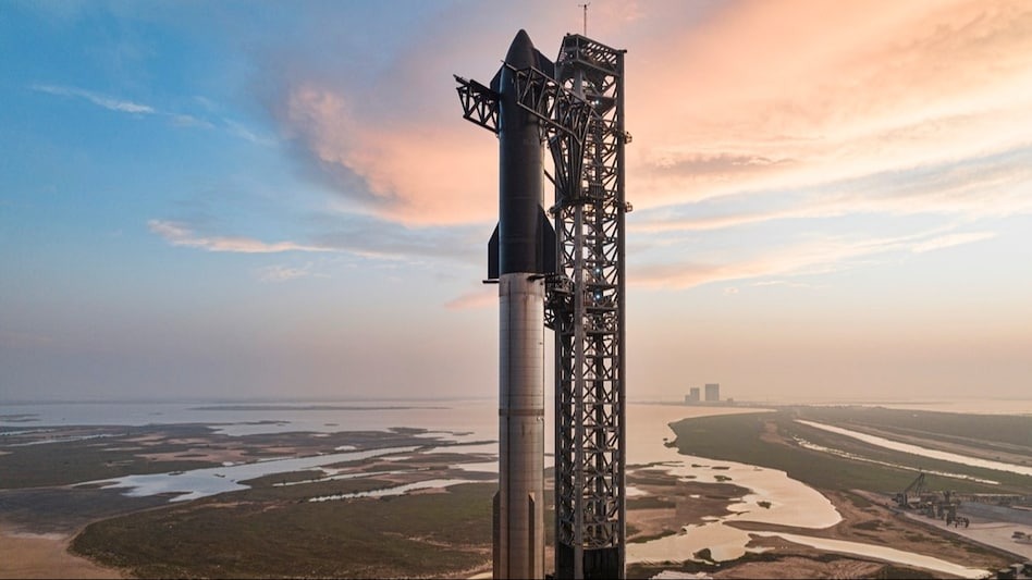 NASA's Artemis Mission Leaps Forward with SpaceX Starship's Milestone Test Flight