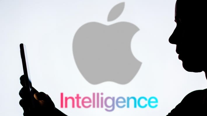 Apple Intelligence: Balancing Powerful AI with Uncompromising Privacy