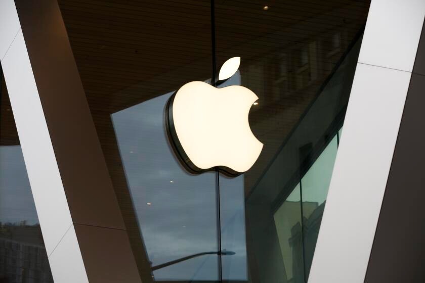 The Art of Corporate Shade: How Apple Might Respond to Microsoft's Hypothetical AI Failure