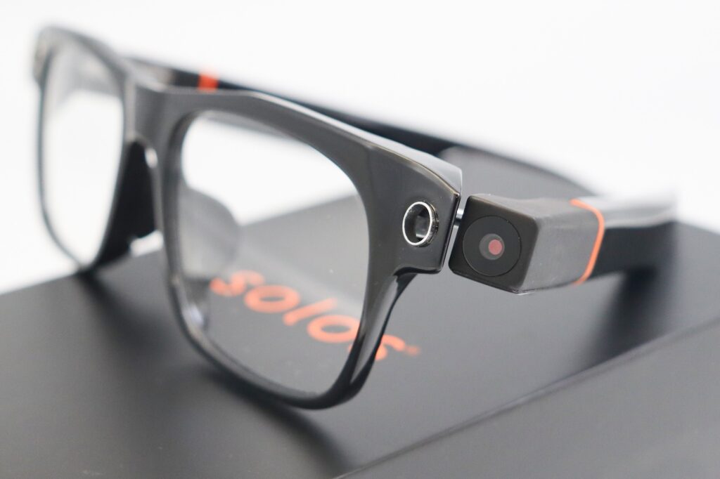 Solos AirGo Vision: GPT-4o Powered Smart Glasses Challenge Meta Ray-Ban