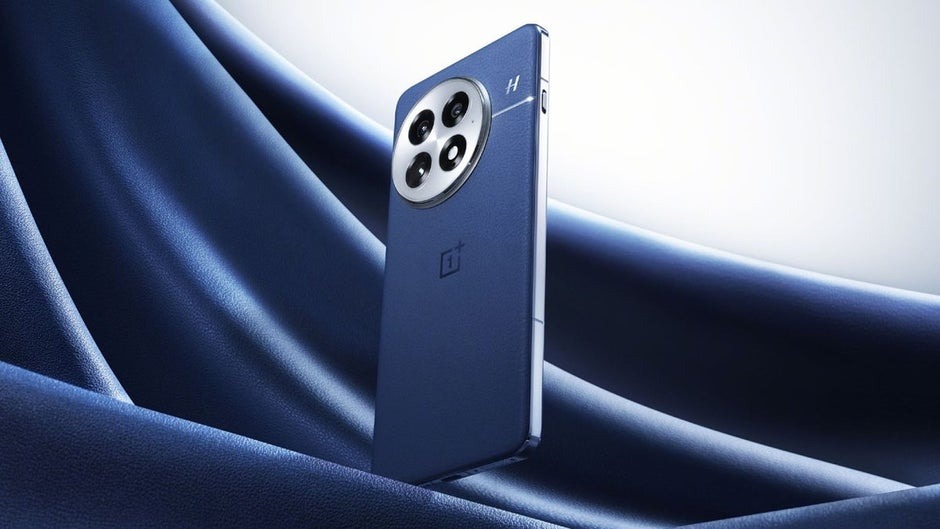 A smaller OnePlus flagship with Snapdragon 8 Elite could be in the works