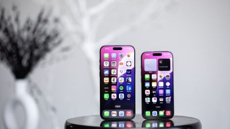 Apple could bring its ‘Pro’ OLED displays to the entire iPhone 17 line