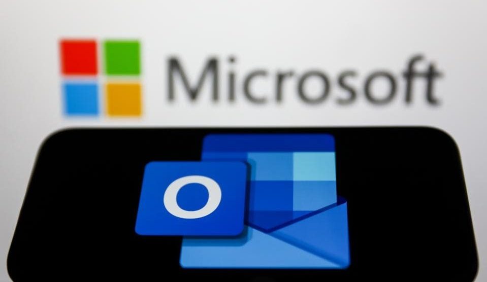 Critical Microsoft Outlook Vulnerability Rated 9.8/10 Confirmed—Update Now