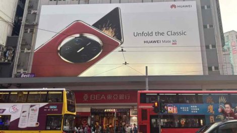 Huawei eyes global smartphone comeback with in-house chips